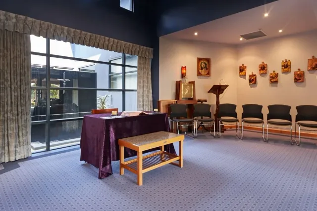 Internal Photo of Glenara Lakes